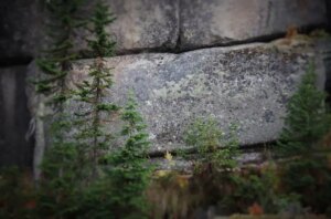 15 fascinating images of the ‘1000-ton monoliths’ hidden deep in the Siberian Mountains