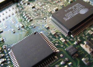 2 Chinese nationals charged for illegally smuggling AI chips – NaturalNews.com