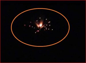 INCREDIBLE PHOTOGRAPH OF A UNIDENTIFIED AERIAL OBJECT OVER COLUMBIA
