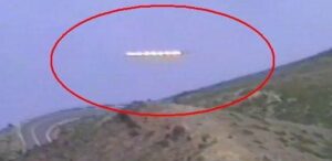 February 3, 1999, Jet Crew Tell Of Close Encounter With UFO