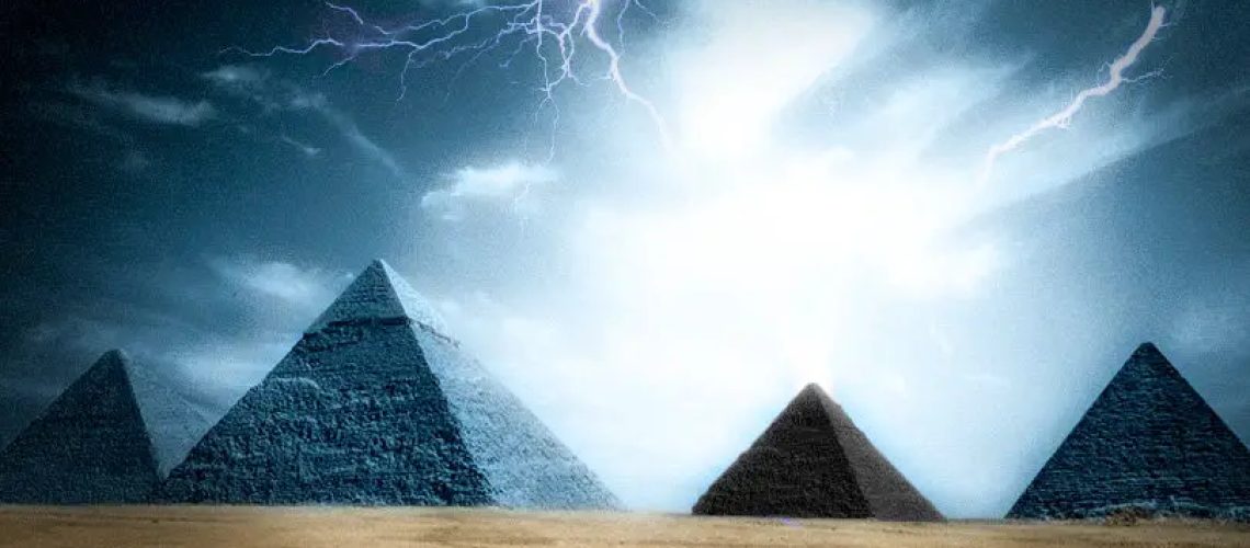 Black-Pyramid-1.jpg