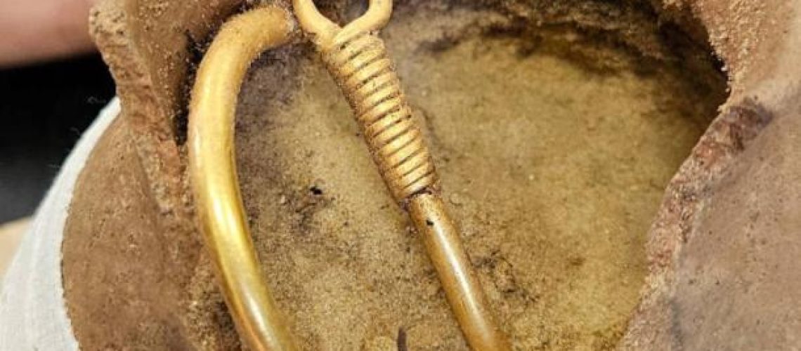 GothicNecklaceT.jpg