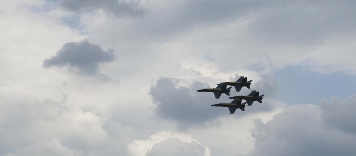 Military-Formation-Planes-Jets-Flying.jpg