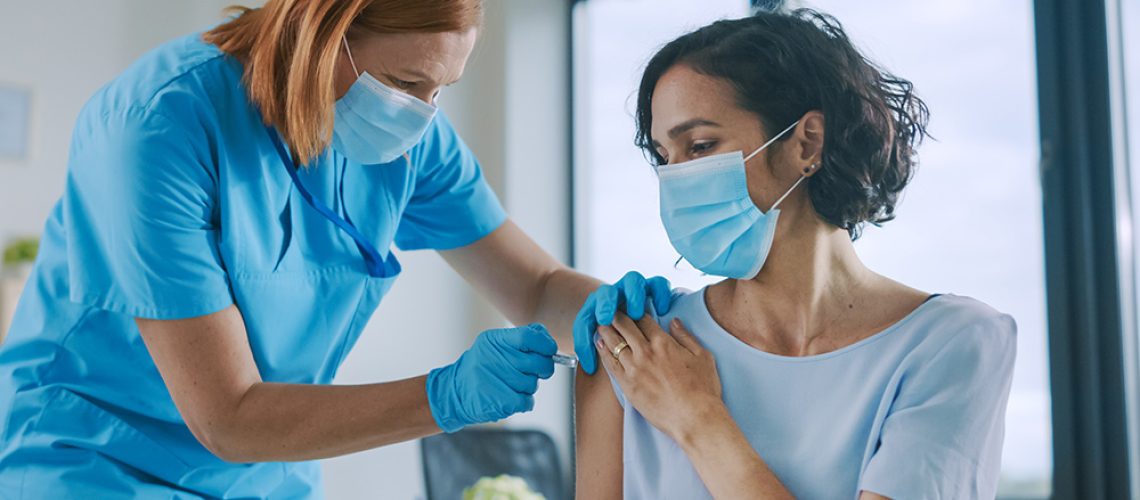 Woman-Nurse-Vaccine-Mask-Covid-19-Coronavirus.jpg