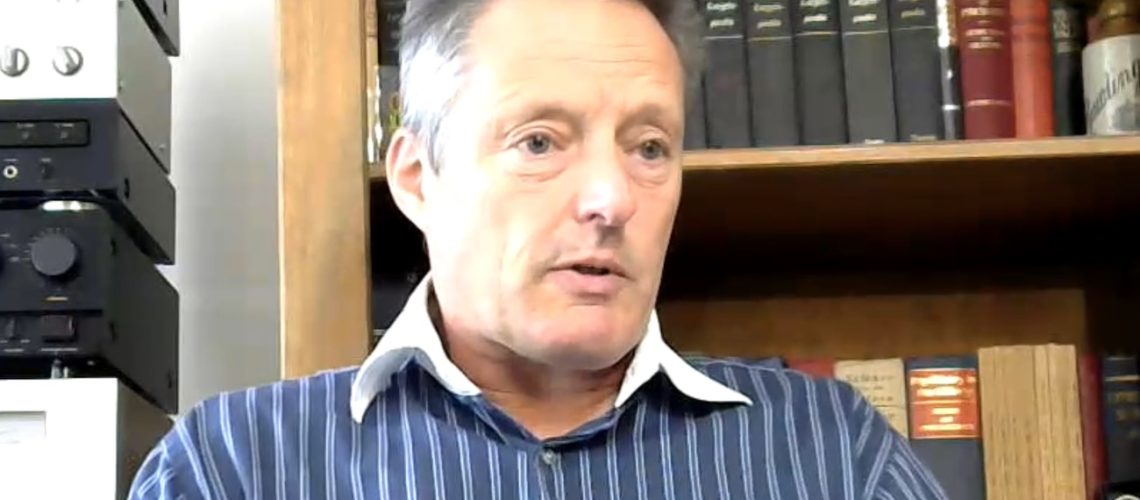 niall-mccrae.jpg niall-mccrae.jpg