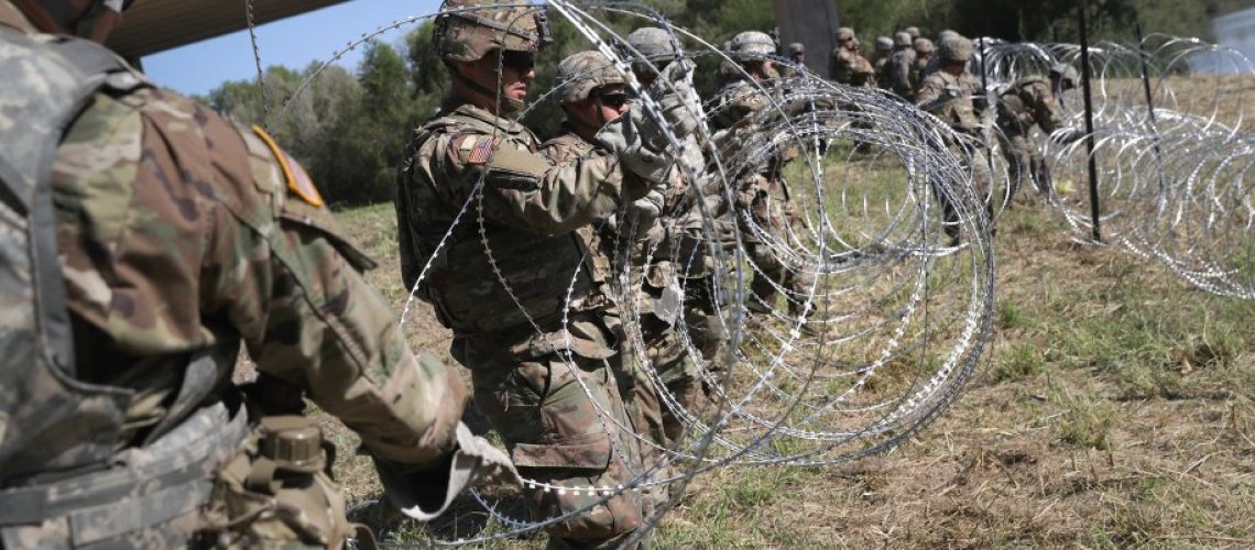 us-troops-border-concertina-wire.jpg